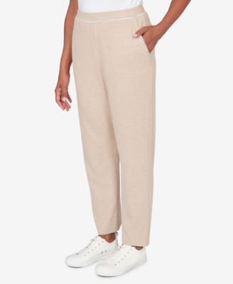 Petite Straight Leg Pull-On Pants