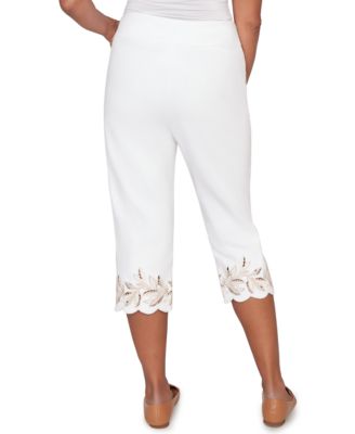 Petite Natural WonderLeaf Cut Out Super Stretch Capri Pants