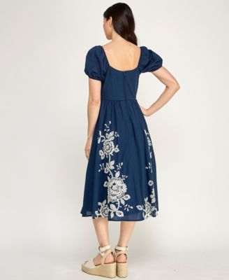 Juniors' Embroidered Sweetheart Neck Midi Dress
