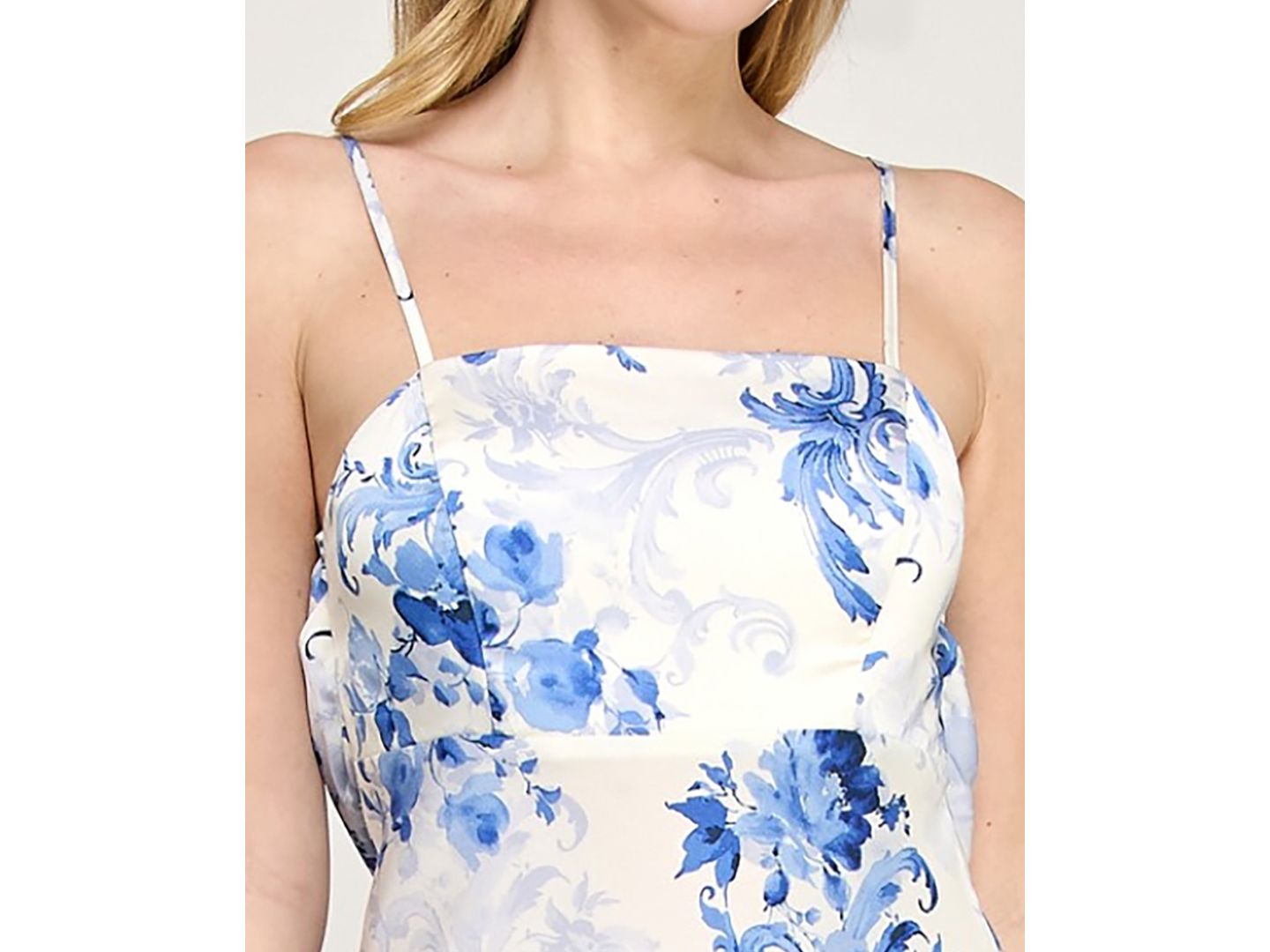 Женское платье BEAUTY & GRACE Juniors' Square Neck Floral Draped Back Maxi, цвет: Синий / Белый — фото 3
