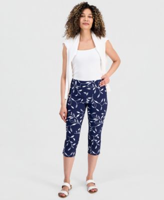 Petite Winding Leaves Rivet Capri Pants