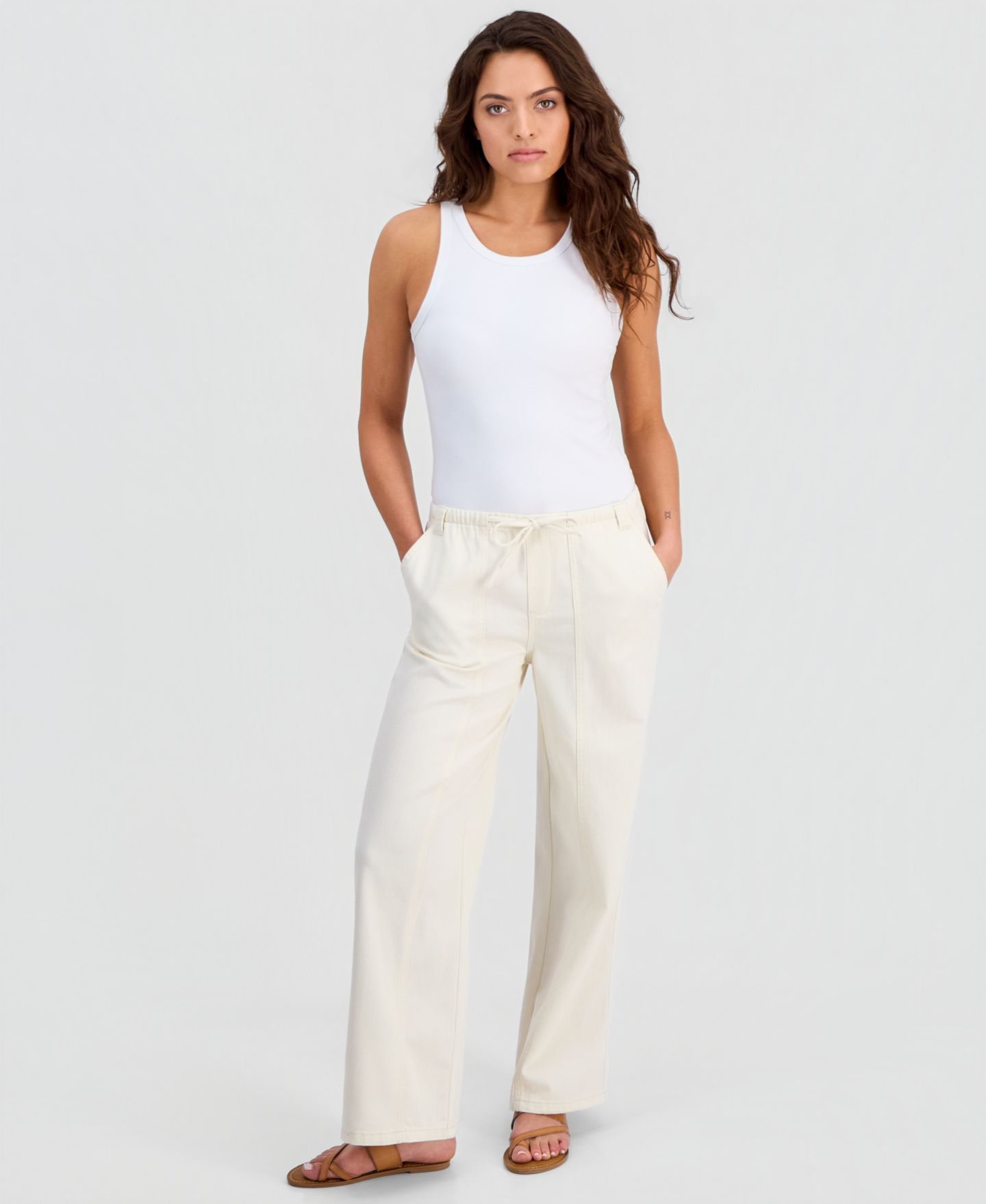 Женские джинсы And Now This Petite Seamed Slouchy Tie-Waist, цвет: Экрю — фото 1