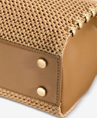 Harperr Straw Shoulder