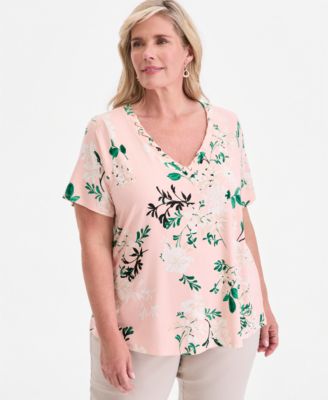 Plus Size Reve Garden V-Neck Lace-Up T-Shirt