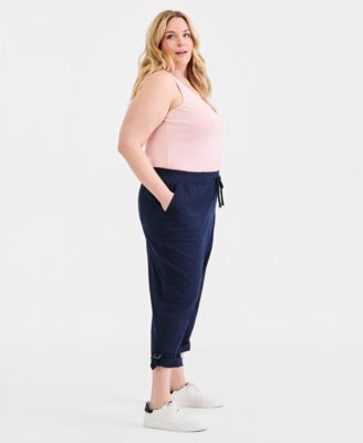 Plus Size D-Ring Cuffed Capri Pants