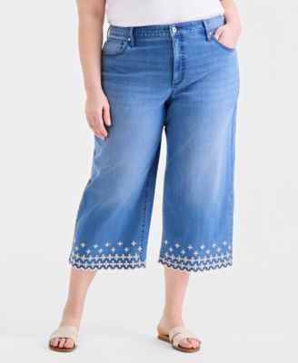 Plus Size Embroidered Scalloped High Rise Wide-Leg Crop Jeans