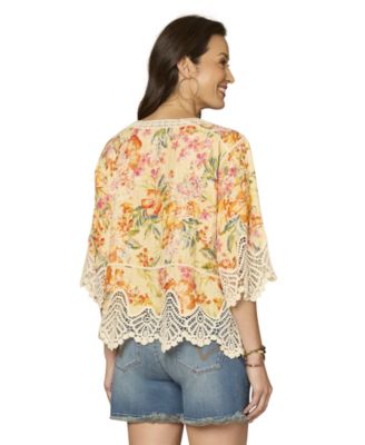 Petite V-Notch Neck Scallop Edge Top