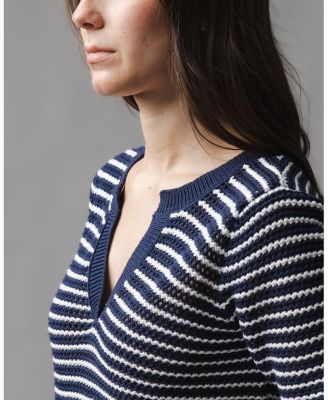 Women's Organic V-Neck Short Sleeve Sweater