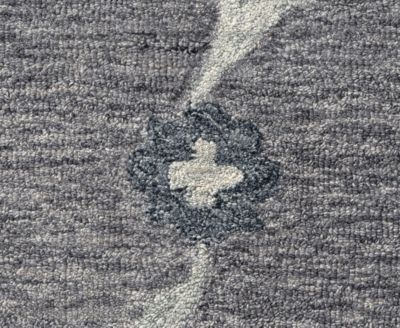 Iris VICTO-582 7' x 9' Area Rug