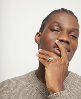 18K Gold Alloy Ring in the Shape of a Tube