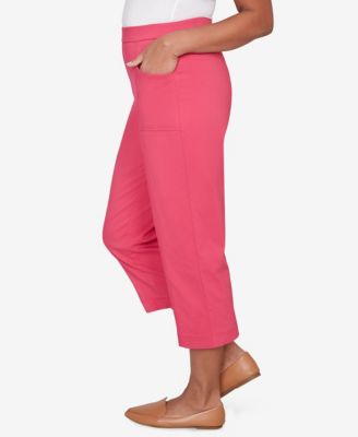 Women's  The Royal Treatment Relaxed Flat Front Patch Pocket Capri