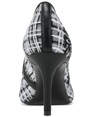 Women's Royale Whimsy Slip-On High Pumps