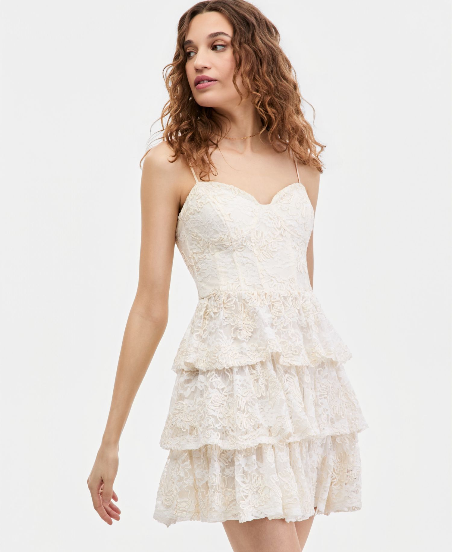 Junior's Sweetheart-Neck Tiered-Lace Mini Dress