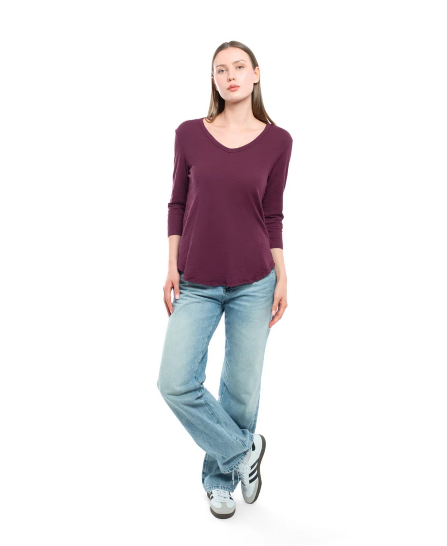 Women's 3/4 Sleeve V-Neck Shirttail Tee