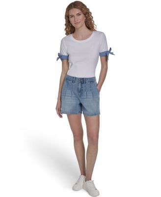 Women's Pleated Denim Shorts
