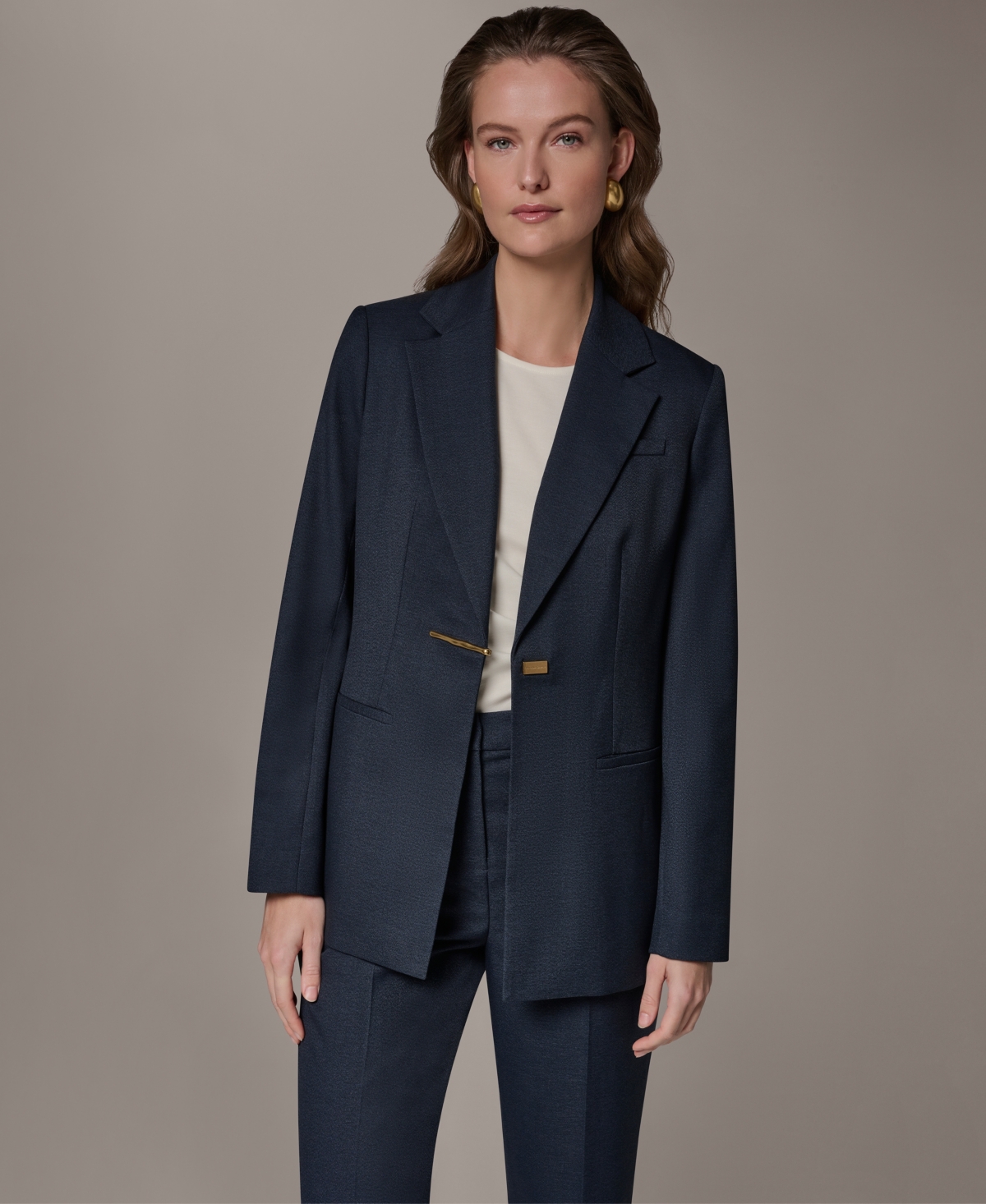 Donna Karan New York Women's Notch Lapel Padded Shoulder Blazer
