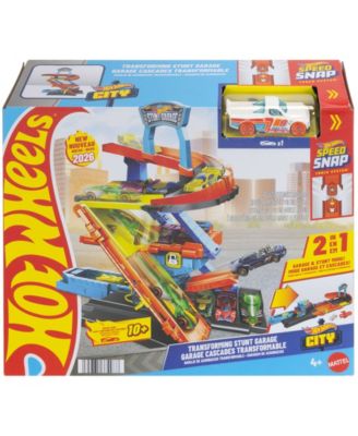 City Transforming Stunt Garage Playset