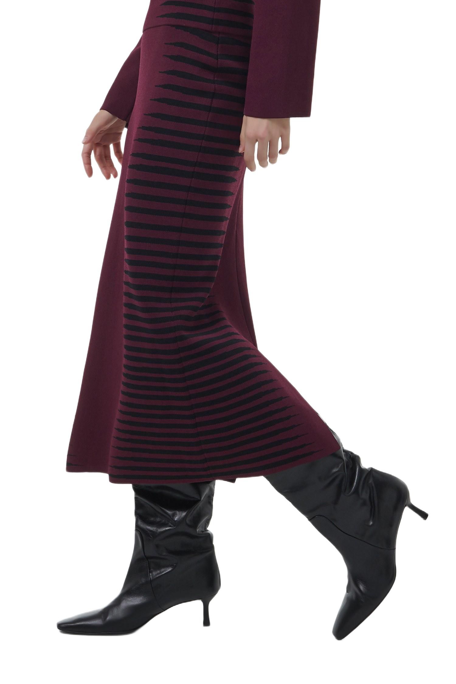 Women's Jacquard Pencil Skirt - Shorter Length