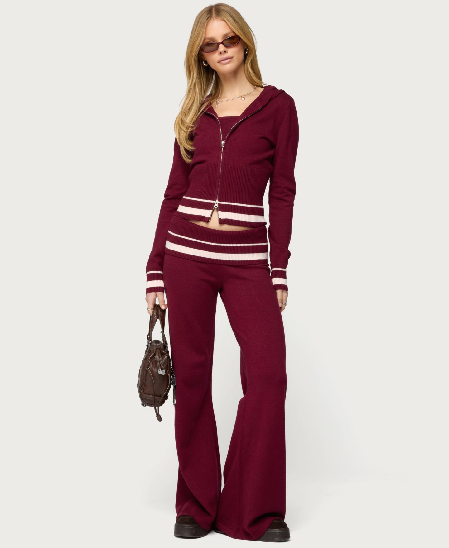 Женское худи Edikted Kaliya Stripey Knit Zip Up, цвет: Бордовый — фото 4