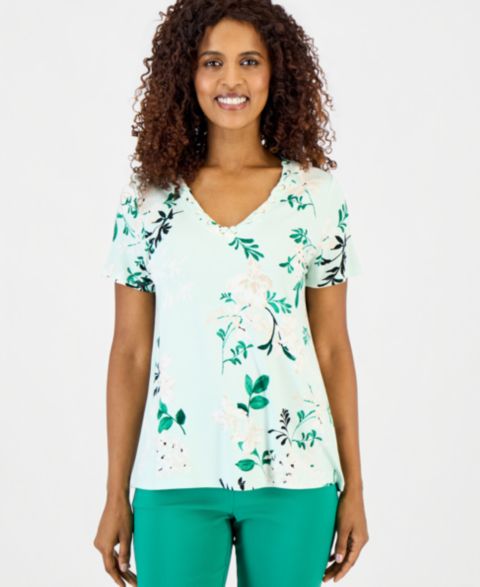 Женский топ JM Collection Printed Grommet Knit V-neck Top, цвет: Ледяной