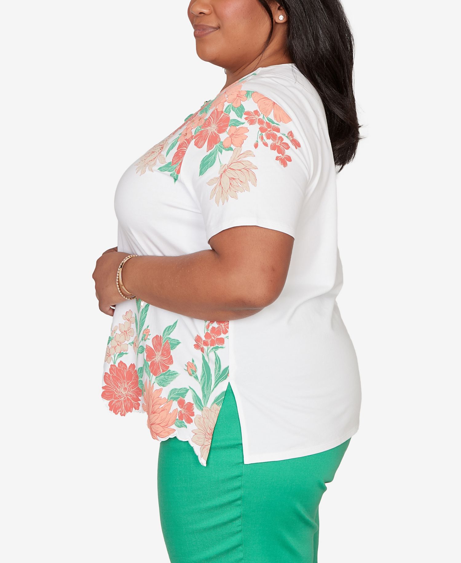 Plus Size Resort Living Floral Scallop Border Top