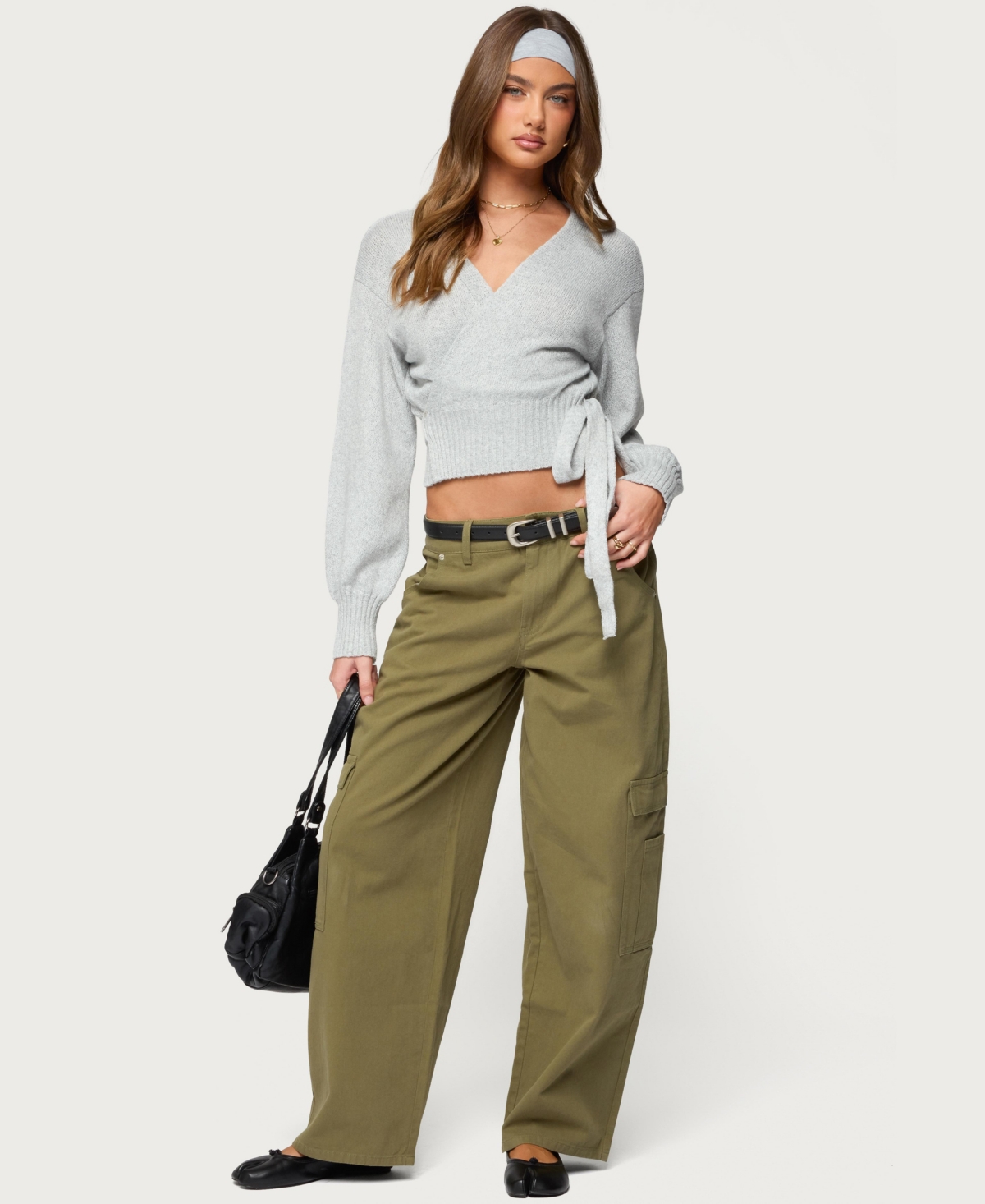Edikted Women's Jadah Low Rise Baggy Cargo Pants