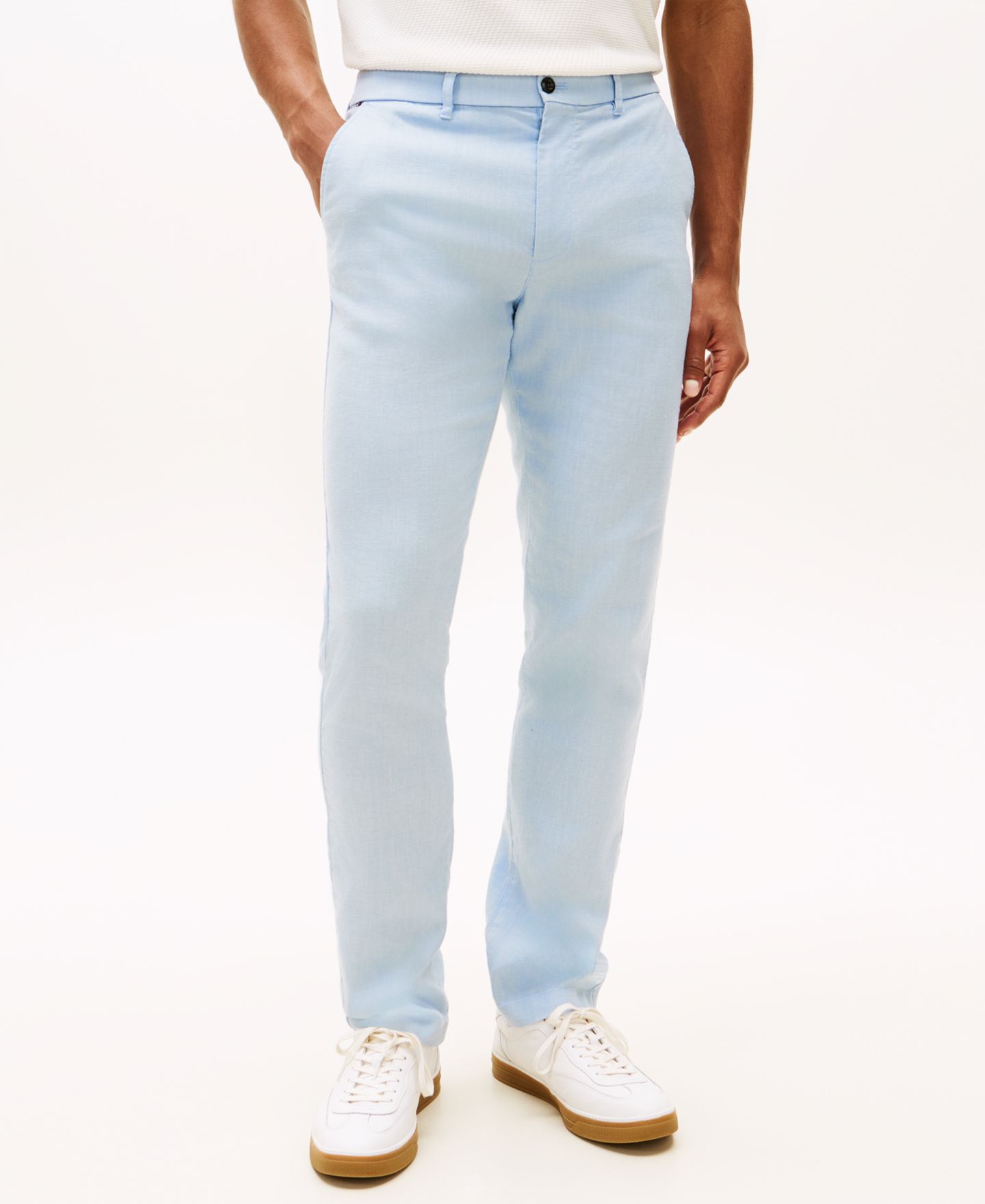 Мужские брюки Tommy Hilfiger Denton Straight-Fit Flat Front Sorona Linen, цвет: Синий облачный — фото 1