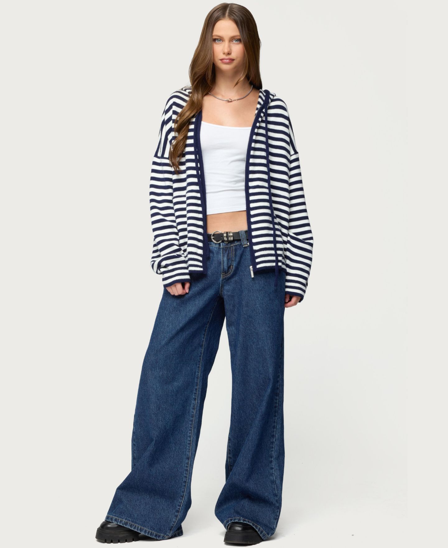 Женское худи Edikted Safari Striped Knit Zip Up, цвет: Тёмно-синий белый — фото 2