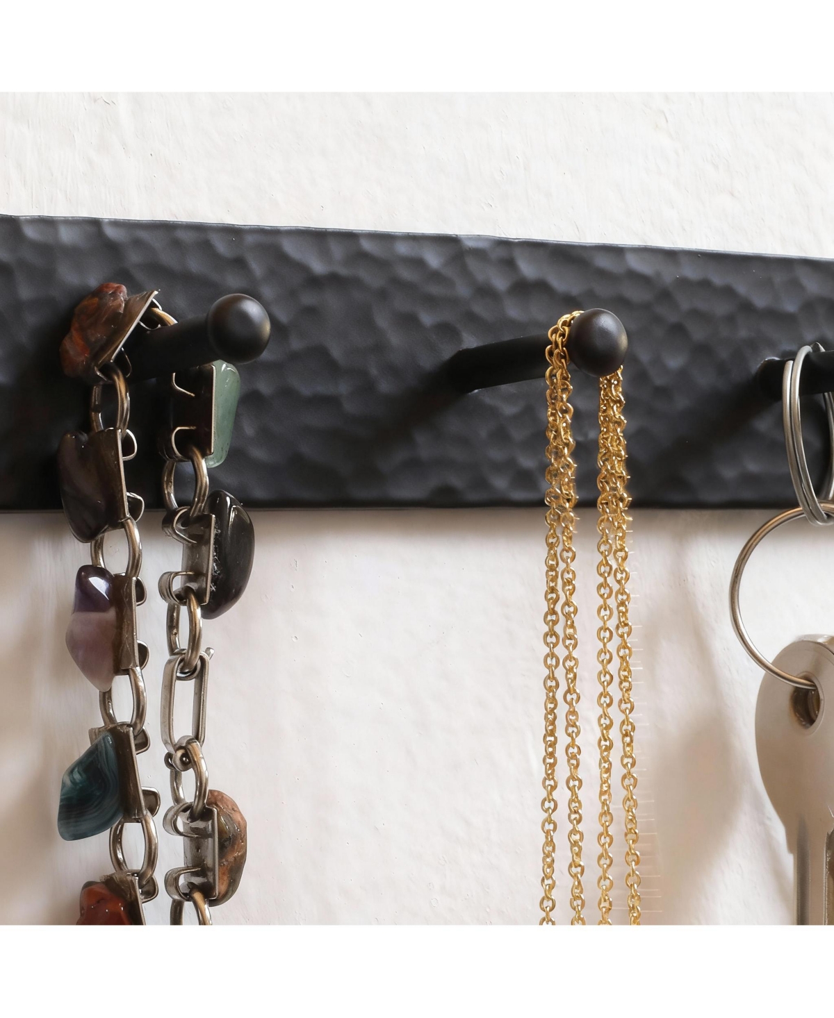 Yigii Rustic Wall Key & Accessory Holder