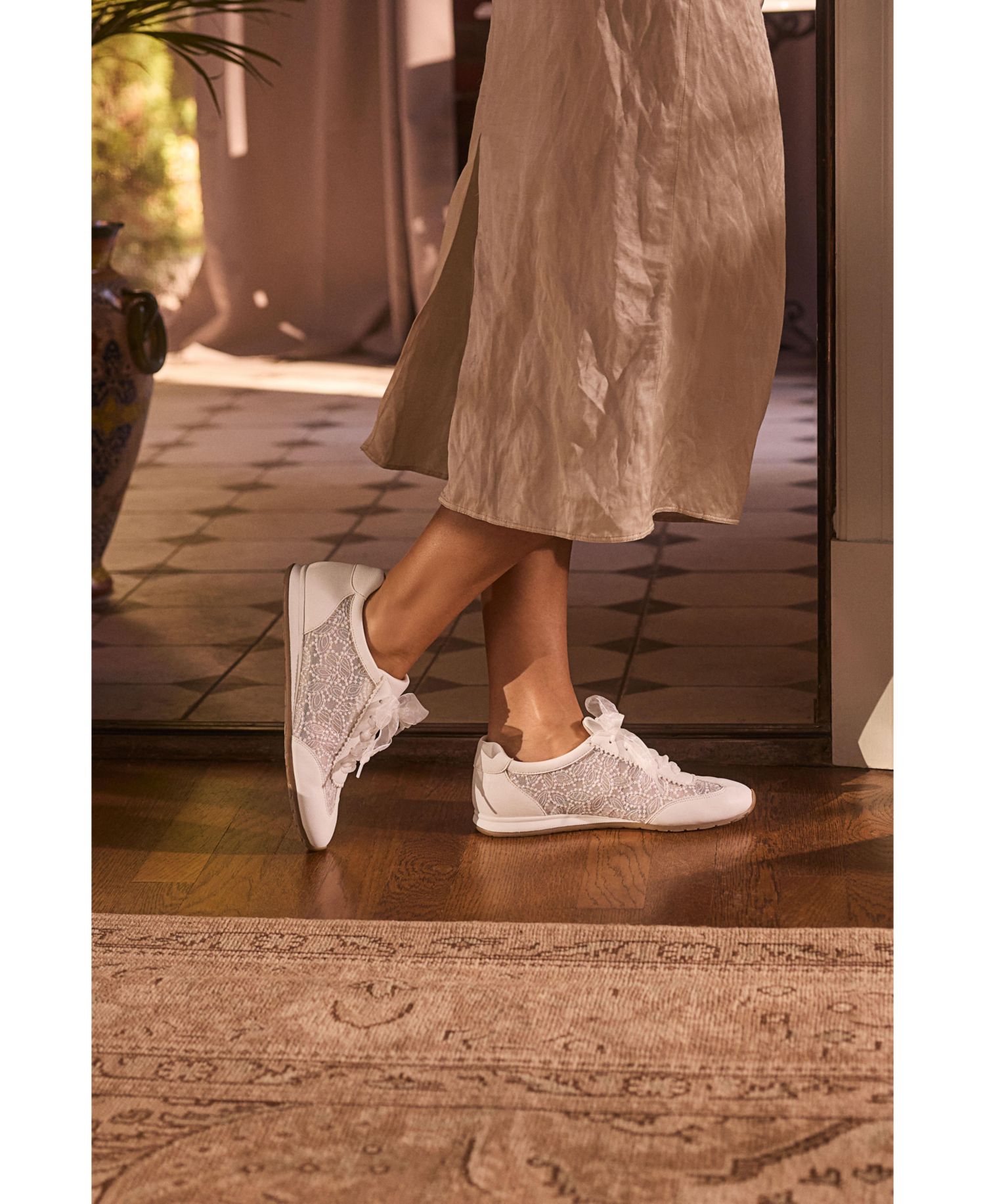 Women's Forsythia2 Lace-Up Sneakers