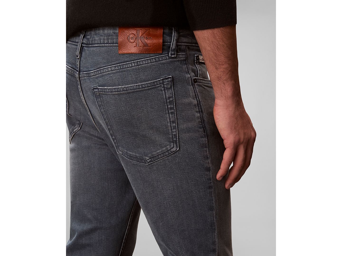 Мужские джинсы Calvin Klein Slim-Fit Stretch Denim, цвет: Синий пепельный каменный — фото 4