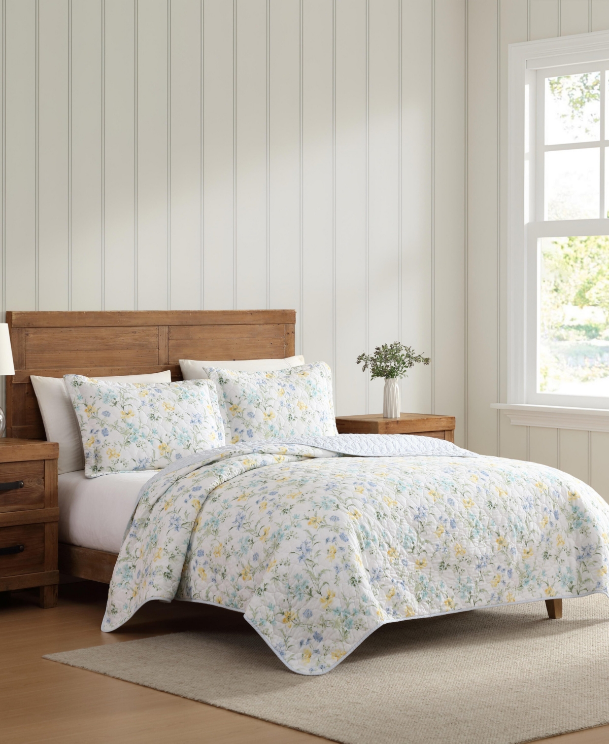 Laura Ashley Poppy Meadow Reversible -Pc. Quilt Set