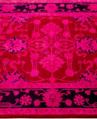 Fine Vibrance M1380 2' 8" x 4' 3" Area Rug