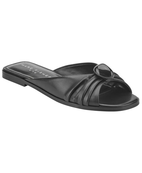 Женские сандалии Marc Fisher LTD Dalani Ornamented Ruched Flat Slip-On, цвет: Чёрный кожаный