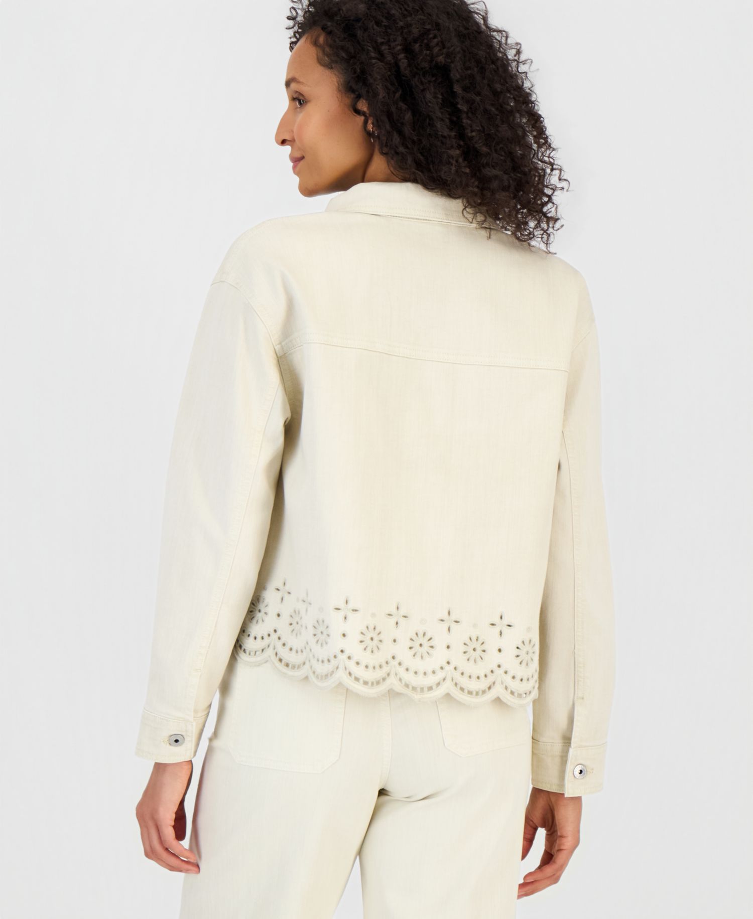 Women's Cropped Embroidered Shacket