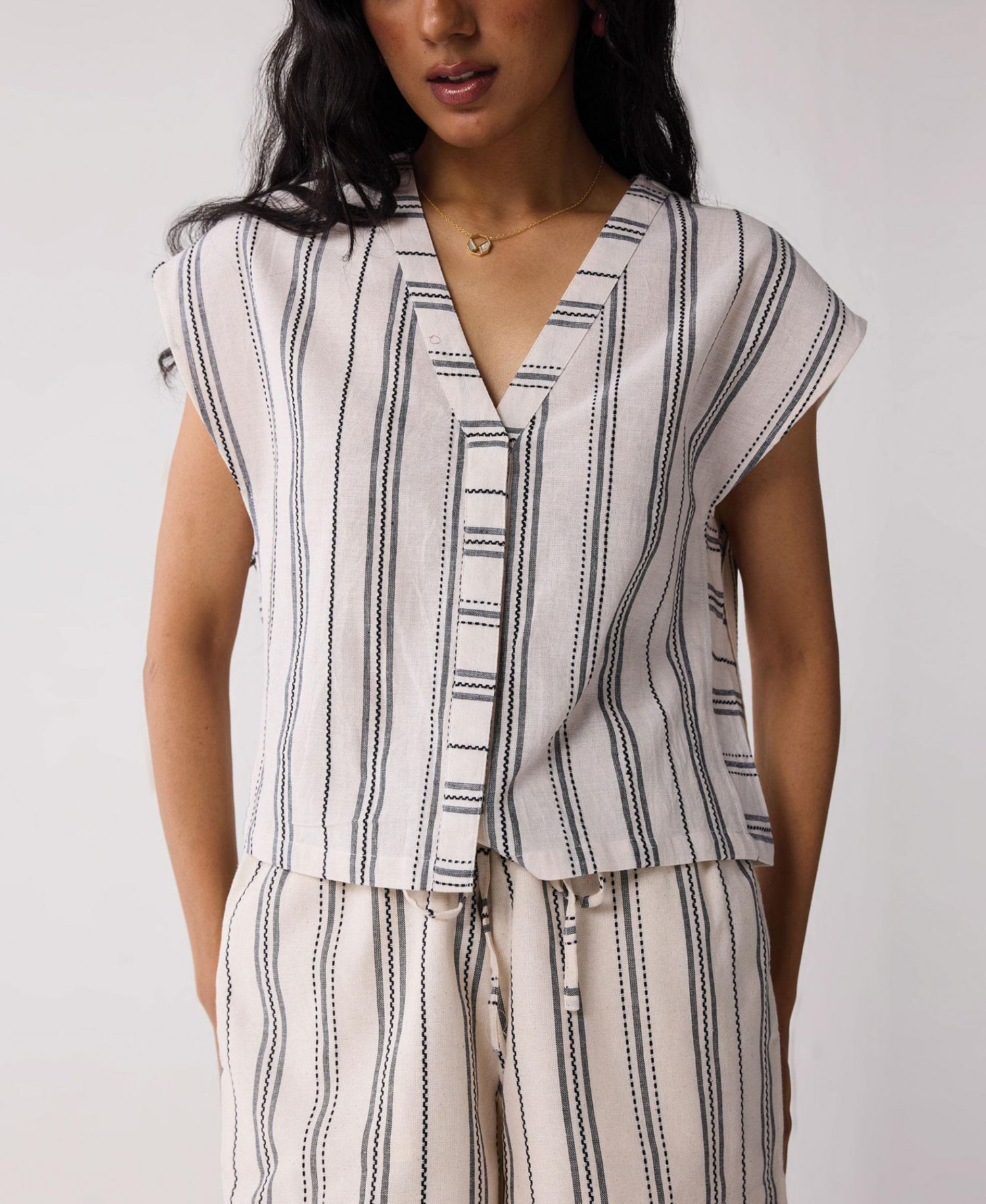 Women's Relaxed V-neck Top in Stripes