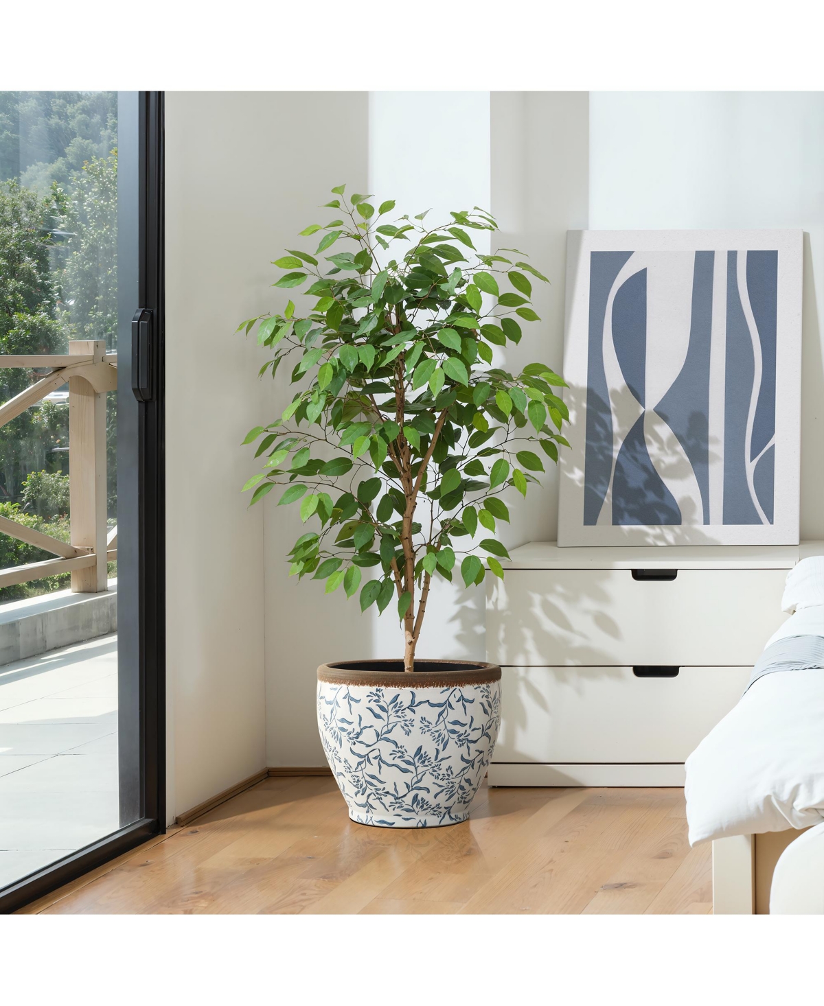 LuxenHome Floral Ceramic Planter, 15.16" Round, Indoor & Outdoor Garden Pot