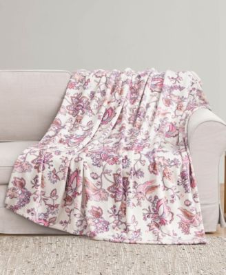 Chic Plush Throw, 50" x 60"