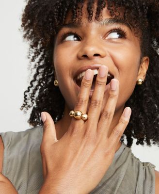 Three Central Ball Ring