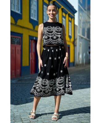 Women's Embroidered Crop Top