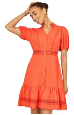 open lace back dress d9e92c1674c821098cd53c2284a38080_1.jpg?v=1633957773 main image 0