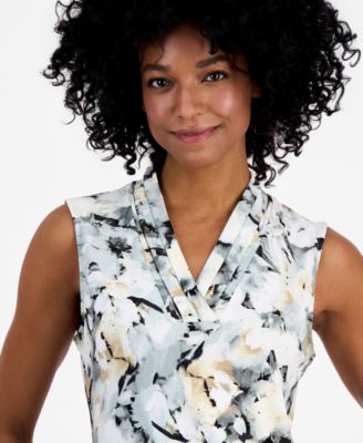 Women's Triple-Pleat V-Neck Sleeveless Top, Regular & Petite