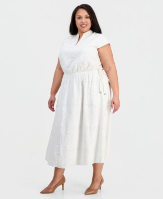Plus Size V-Neck Cap-Sleeve Eyelet Dress