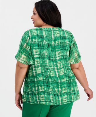 Plus Size V-Neck Tulip-Sleeve Top