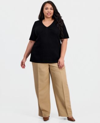 Plus Size V-Neck Short-Sleeve Knit Top