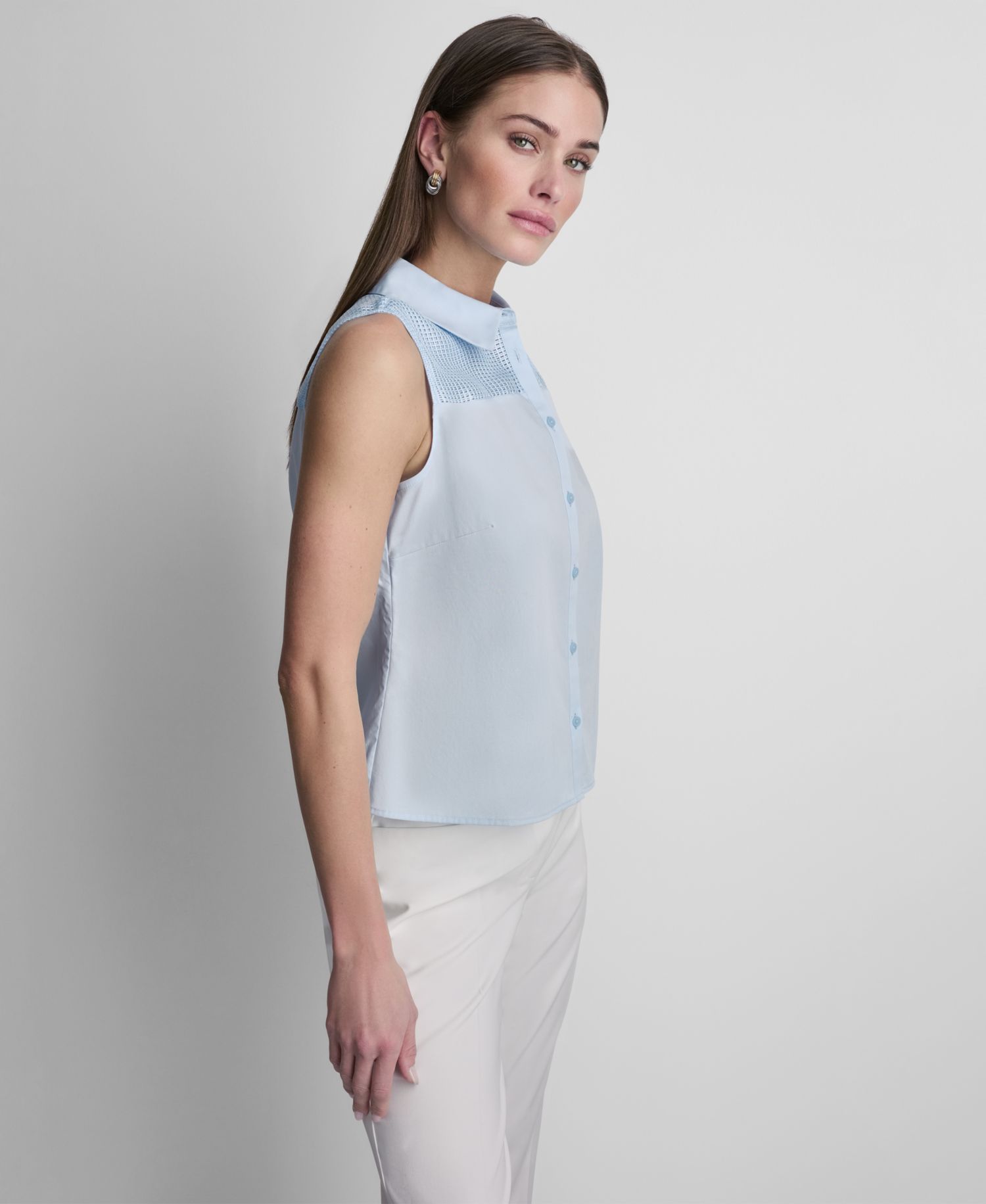 Women's Sleeveless Poplin Button-Front Top