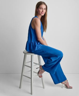 Women's Scoop Neck Sleeveless Top