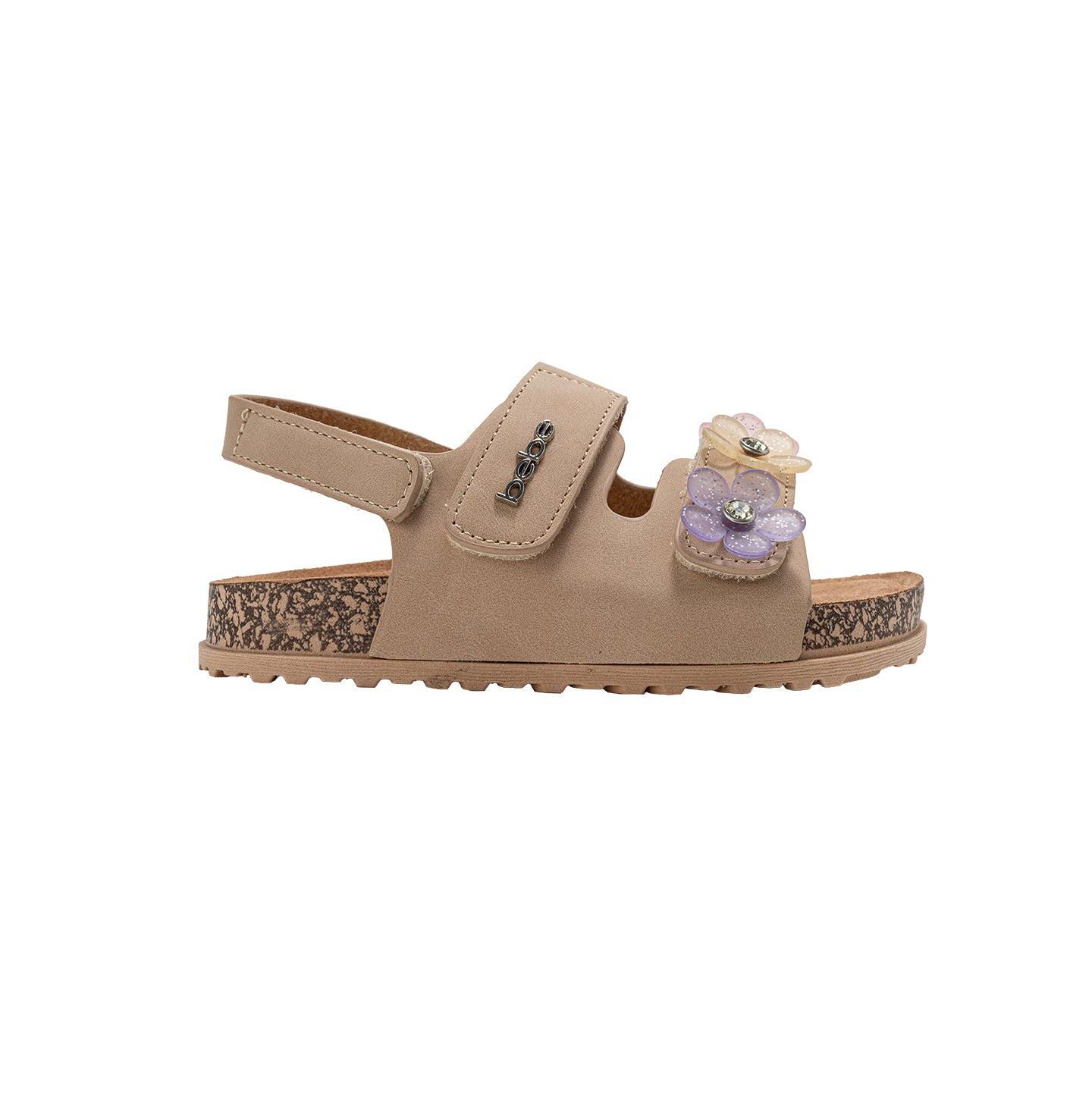 Сандалии Bebe Footbed Slide Sandals - Sparkle Finish with Glitter Flower Detail для девочек, цвет: Рыжевато-коричневый — фото 2