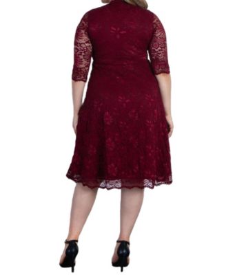 Women's Plus Size Mademoiselle Lace Cocktail Dress with Sleeves