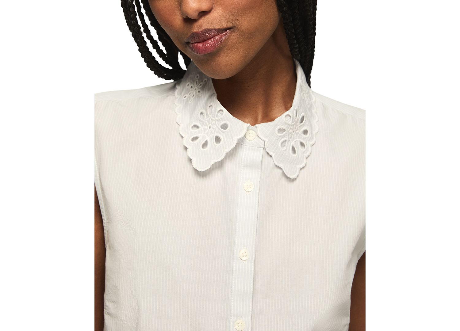 Women's Sleeveless Eyelet Button-Down Shirt